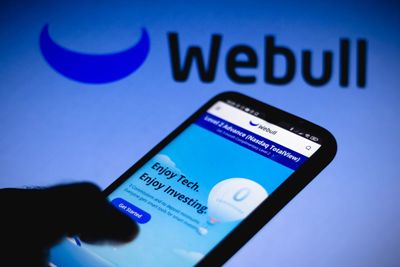 WeBull Stock Sinks as Congress Flags National Security Risk